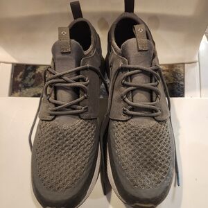 Gray Athletic Men's Shoes